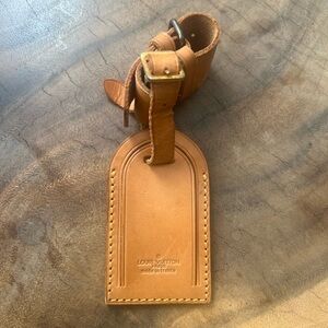 Set of Two Vachetta Louis Vuitton Tan Leather Luggage Tags with Poignets, VGUC